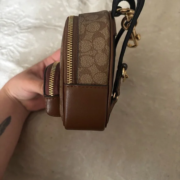 Coach Brown Signature Mini Backpack Coin Purse with Gold Hardware - Picture 2 of 5